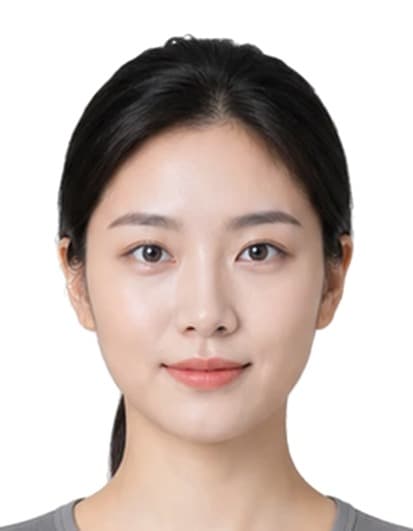 Upload-ready ID photo example