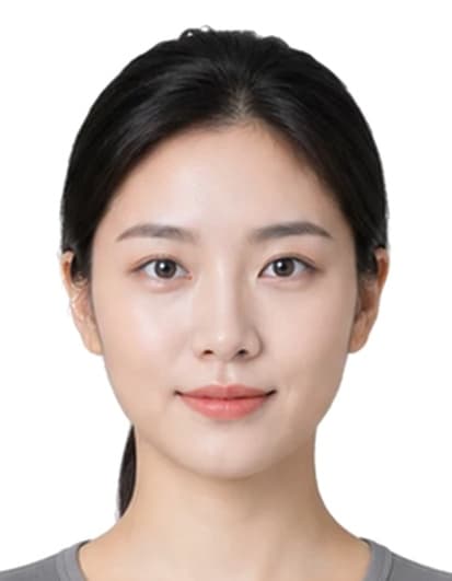 Upload-ready ID photo example