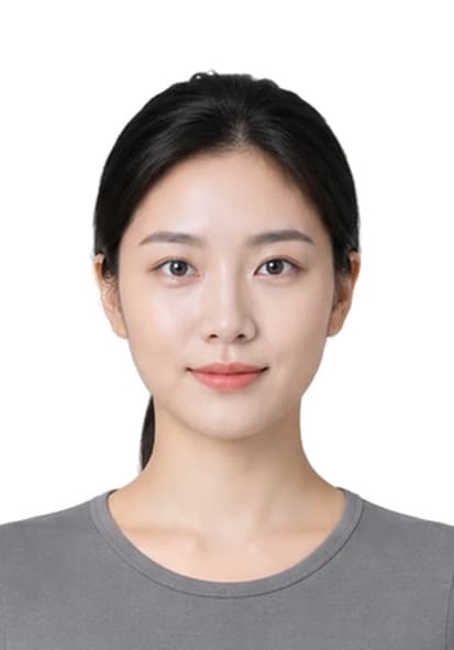 Upload-ready ID photo example