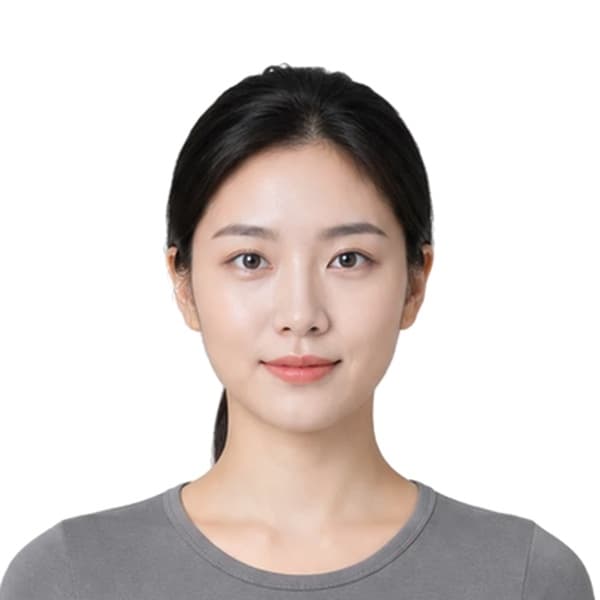 Upload-ready ID photo example