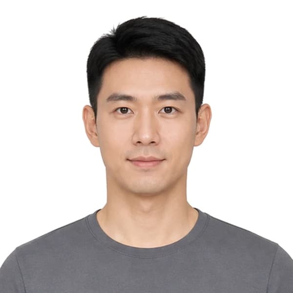 Upload-ready ID photo example
